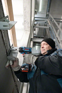 BOSCH Akku-Drehschlagschrauber GDS 18 V-300, Solo Version, L-BOXX